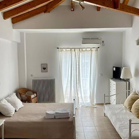 Studio Stay White Room Kalamata Dış mekan fotoğraf