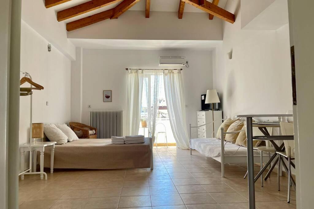 Studio Stay White Room Kalamata Dış mekan fotoğraf