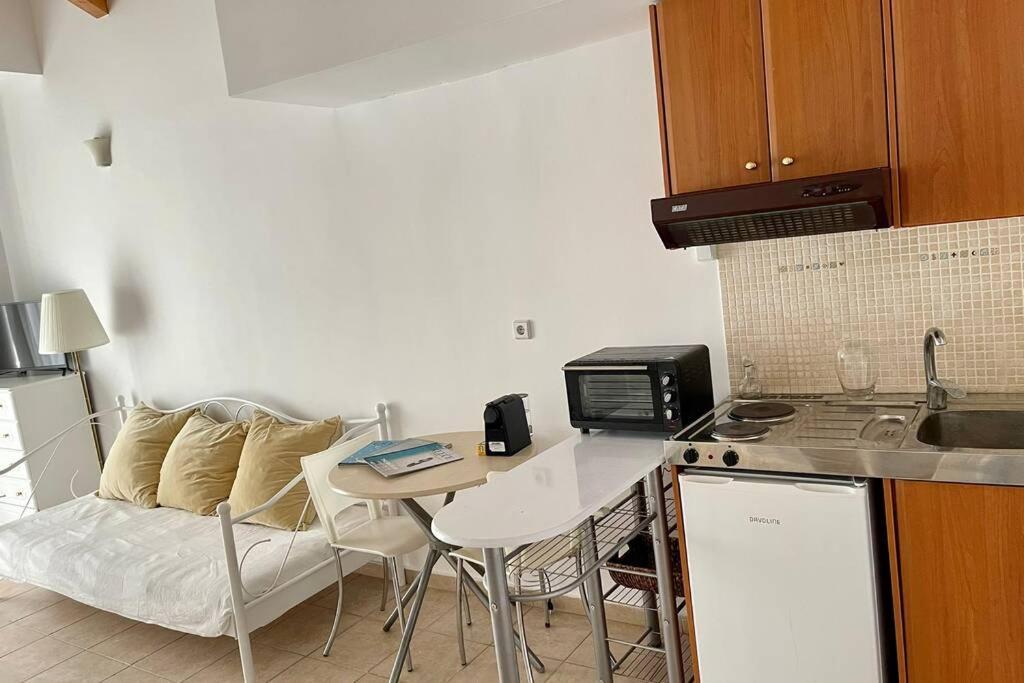 Studio Stay White Room Kalamata Dış mekan fotoğraf