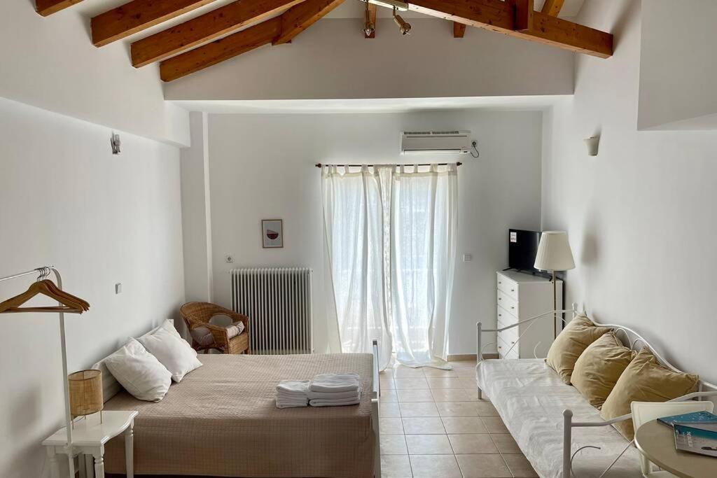 Studio Stay White Room Kalamata Dış mekan fotoğraf